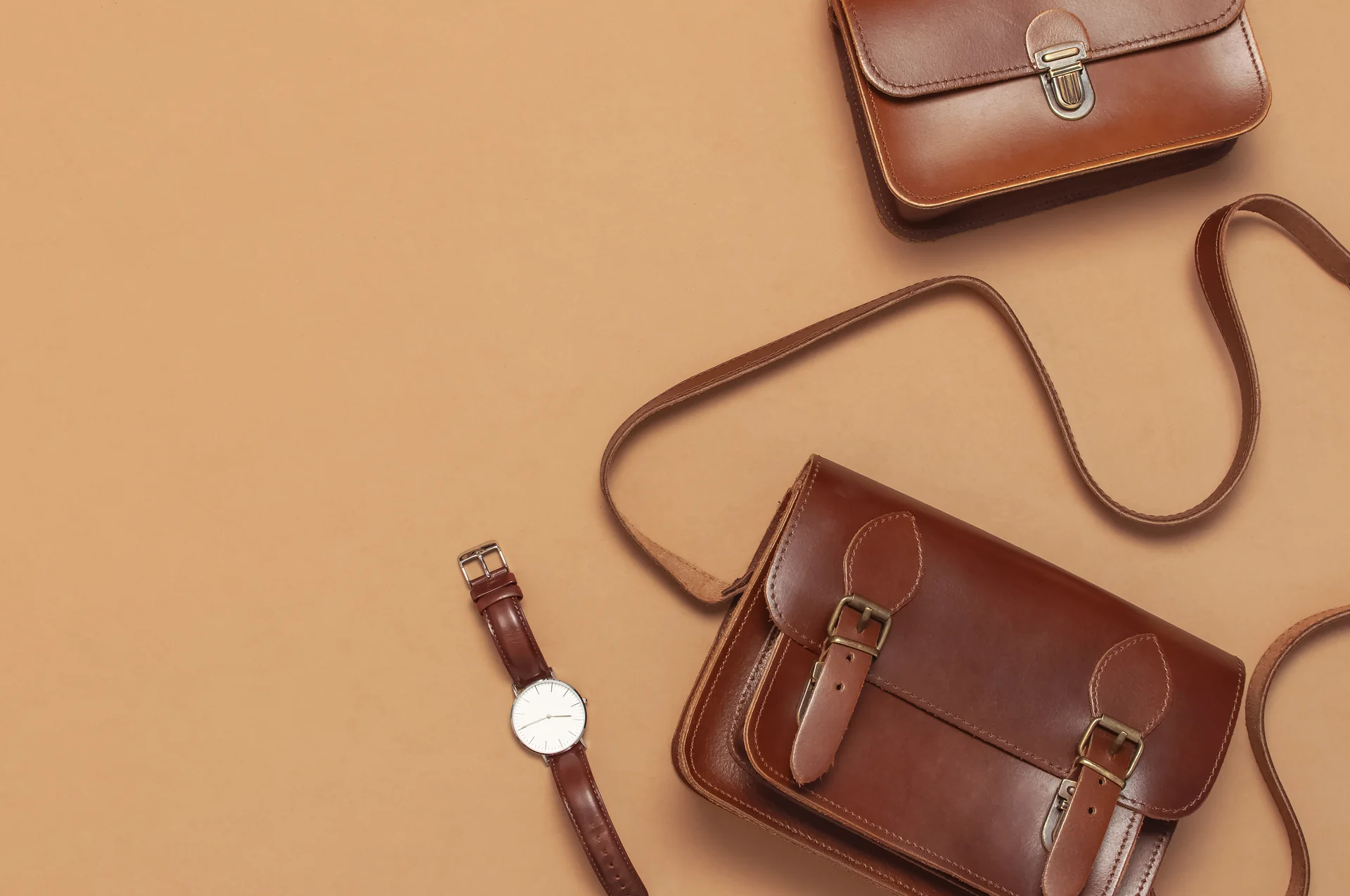 How to identify genuine leather goods